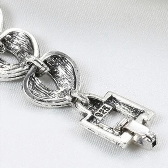 Black crystals antique silver bracelet - Picture 2 of 9